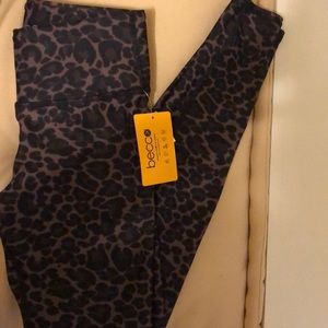 BECCO NWT LEGGING SIZE S